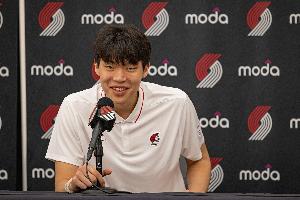 杨瀚森谈夏联表现：错的地方该说 好的地方该奖 奖罚分明才是对的